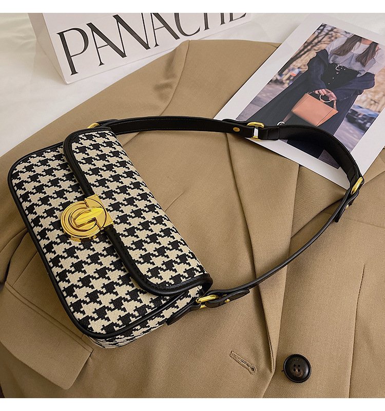 Women's Houndstooth Shoulder Bag - Image 2